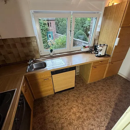 Comfort With Garden Apartment Meerbusch