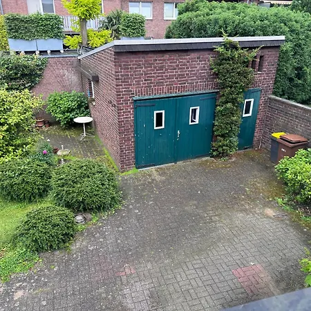 Comfort With Garden Apartment Meerbusch
