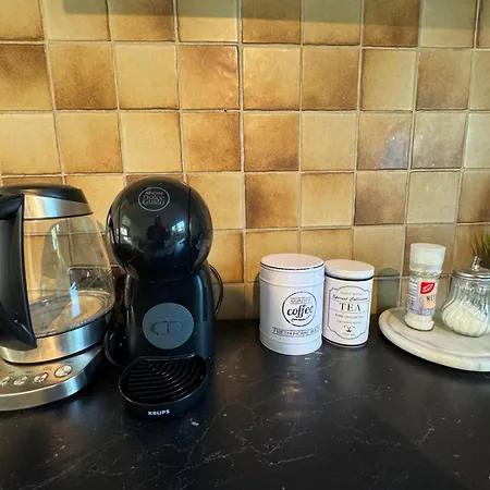 아파트 Comfort With Garden *